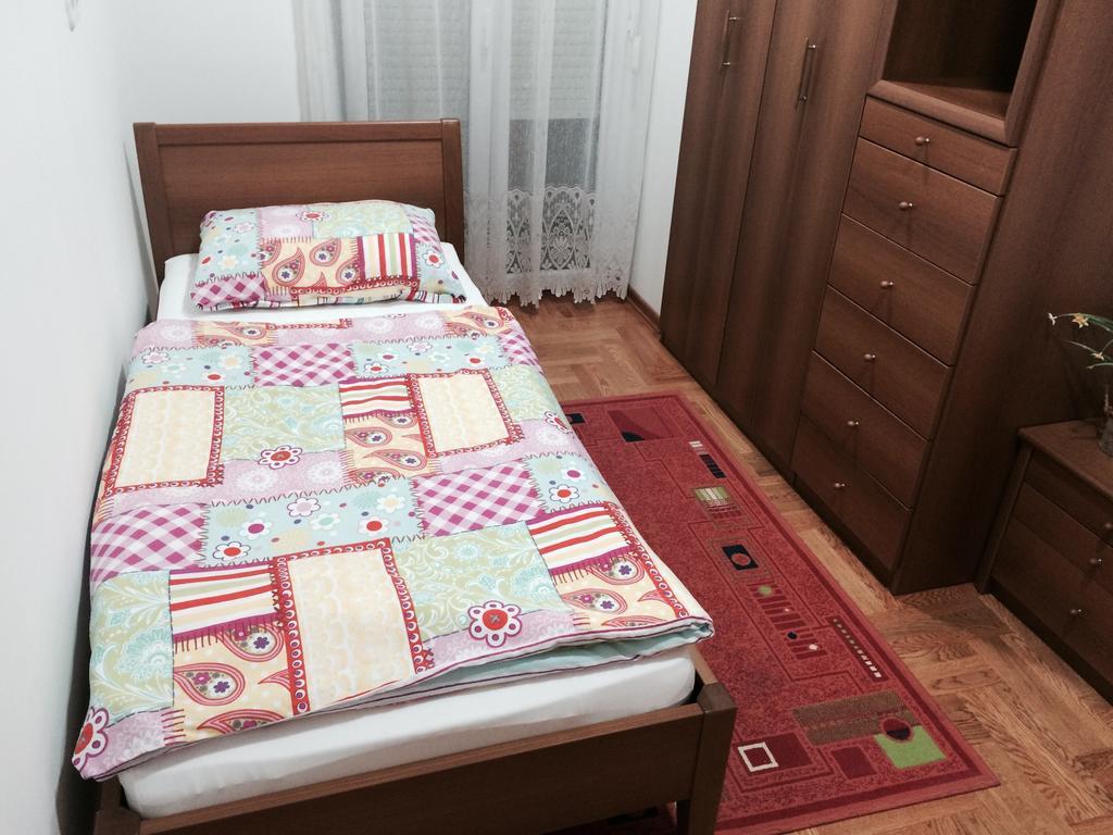 Guest House Seperic Ястребарско Экстерьер фото