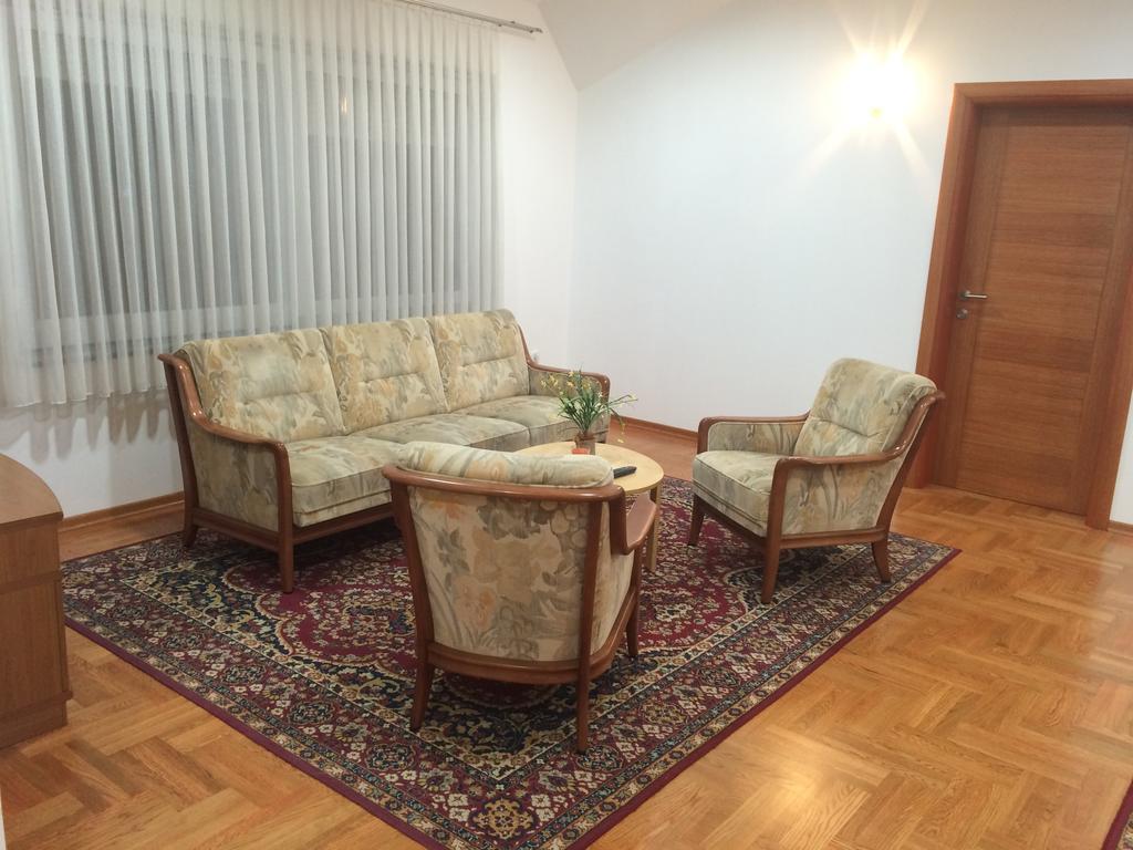 Guest House Seperic Ястребарско Номер фото